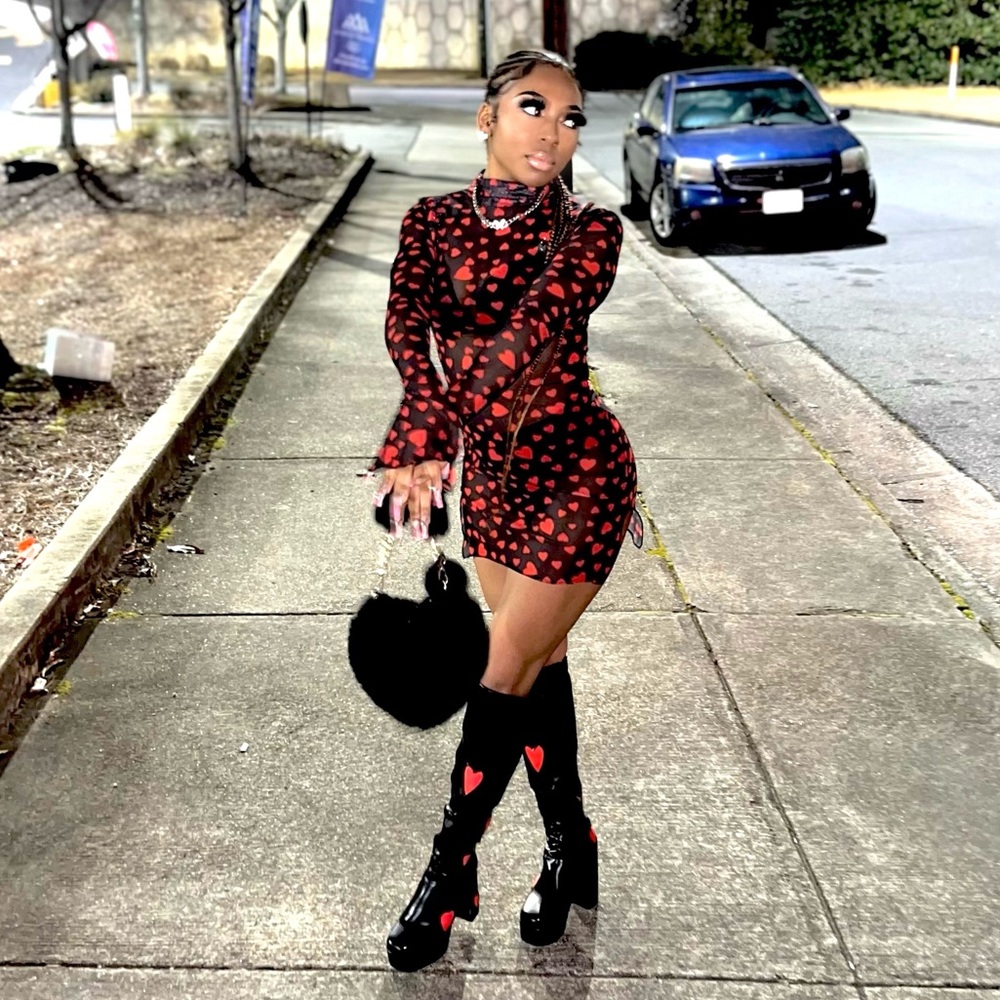 As I Am Boutique “Queen of Hearts” dress - Picture 1 of 1